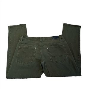 {South Pole } Flex The Movement Forest Green Straight Legged Men’s Sz 32